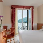 Hotel Regina 3*