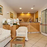 Regina Hotel 3*