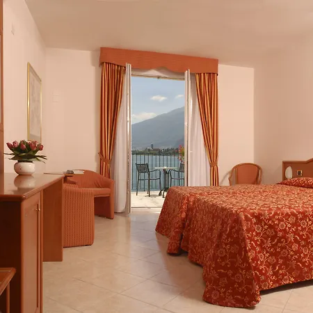 Regina Hotell 3*